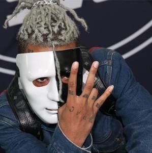 Meet your Posher, Fallon